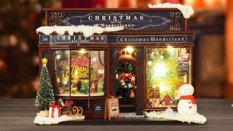 Christmas Wonderland DIY Miniature Dollhouse_Description_1