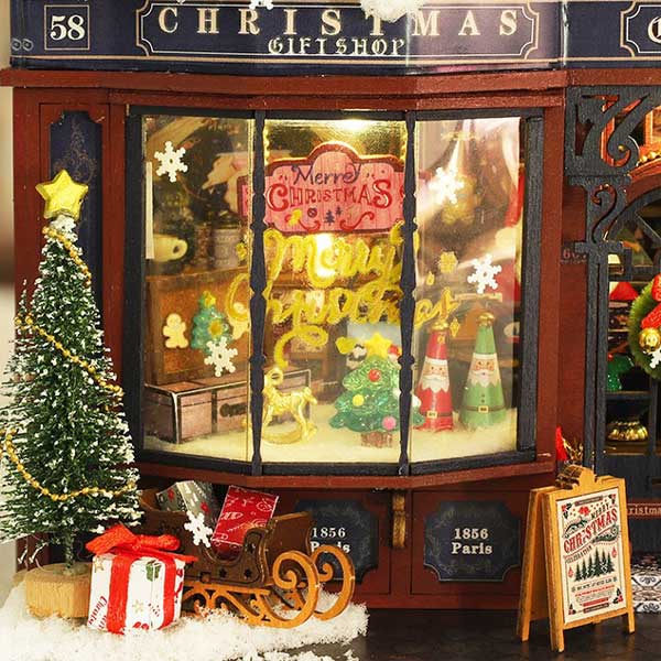 Christmas Wonderland DIY Miniature Dollhouse_Description_3