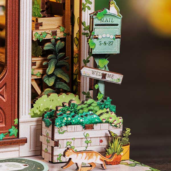 City Walk Stackable DIY Miniature Dollhouse_Description_5