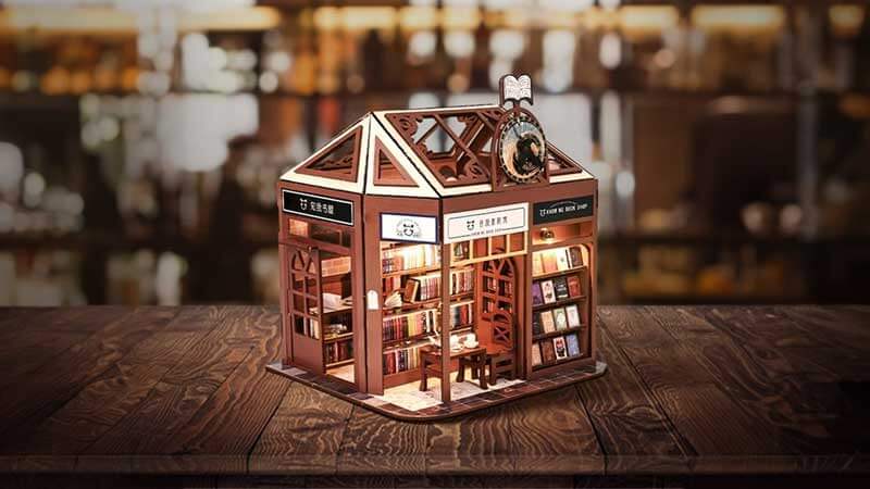 Dannie's Bookstore DIY Miniature Dollhouse_Description_2