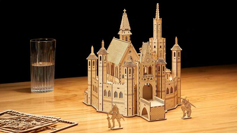 Royal Knights Castle 3D Wooden Puzzle_Description_1